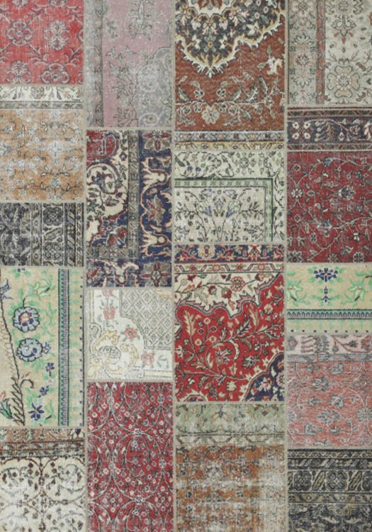 Ankara Patch carpet, in the color rustic, from the Wool Collection. - Ankara Patch vloerkleed, in de kleur rustiek, uit de Wol Collectie.