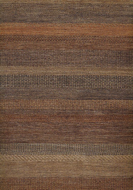 Pampas carpet, in the color gold, from the Shalimar collection. - Pampas tapijt, in de kleur goud, uit de Shalimar collectie.